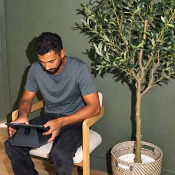 Client relaxing in the Chrysalis Project studio
